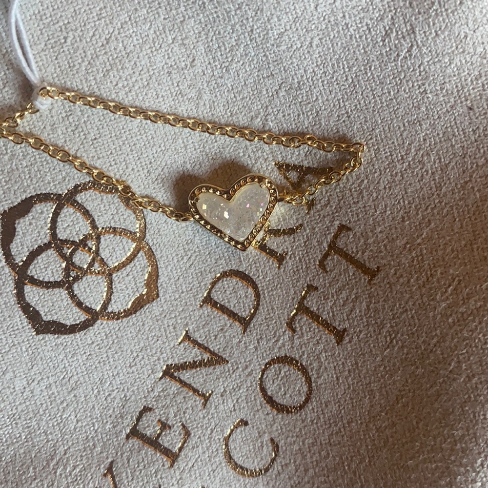 Kendra Scott Ari Heart Link Chain Bracelet for Women, Iridescent Drusy